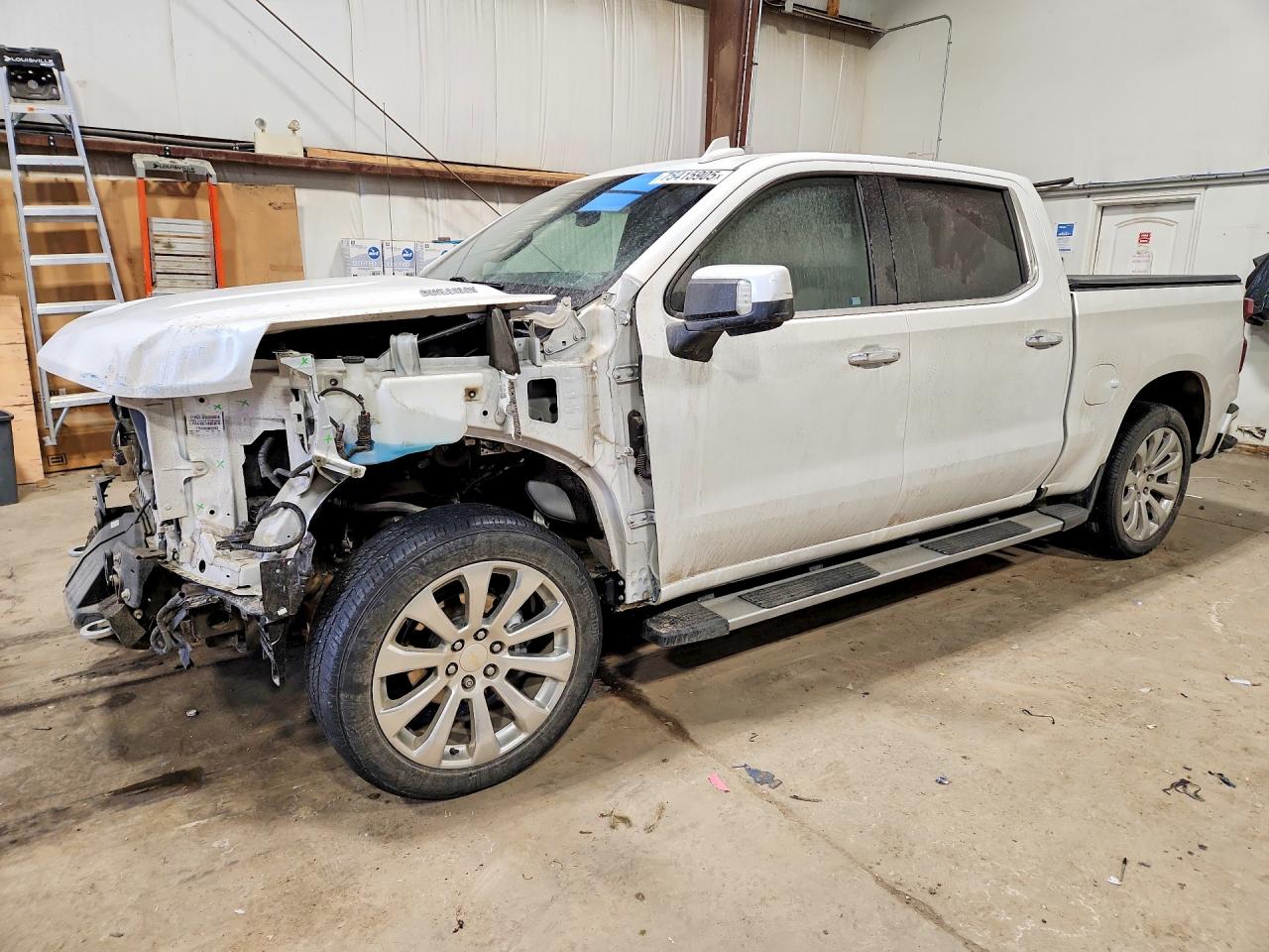 Salvage Chevrolet Silverado Ltd Image