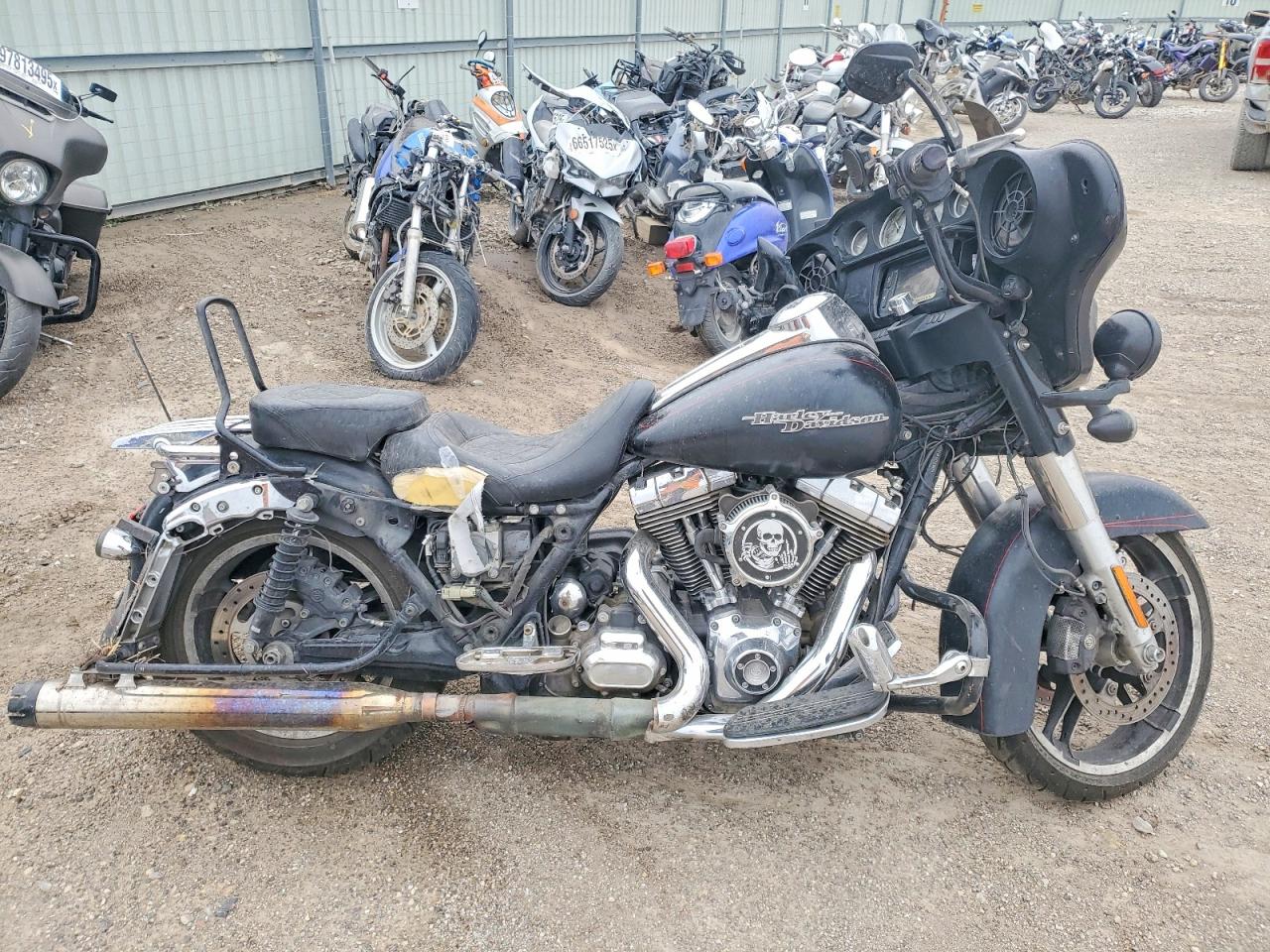 Salvage Harley-Davidson Fl Image