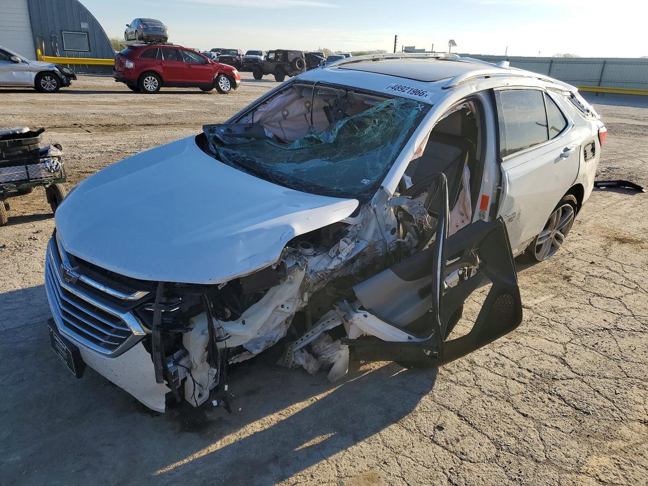 Salvage Chevrolet Equinox Image