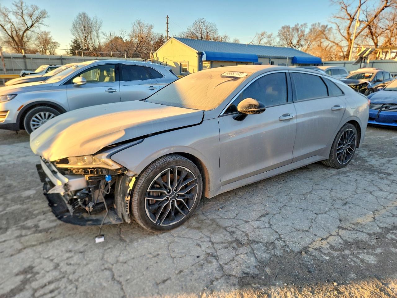 Salvage Kia K5 Image