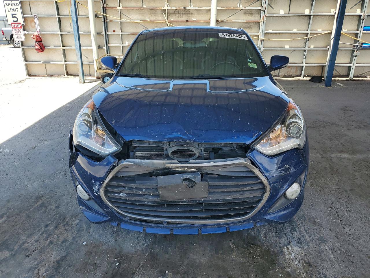 Hyundai VELOSTER Turbo