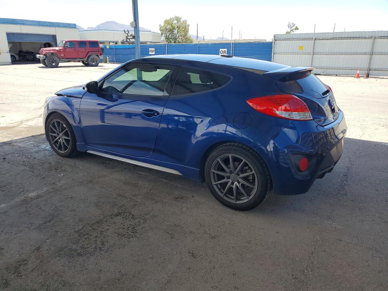 Hyundai VELOSTER Turbo