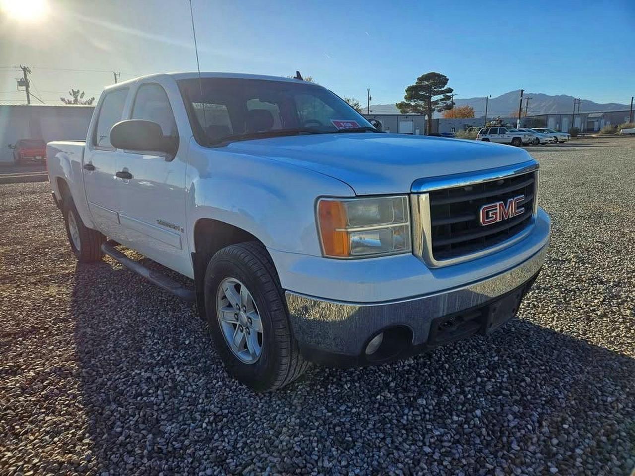 Salvage GMC Sierra Image
