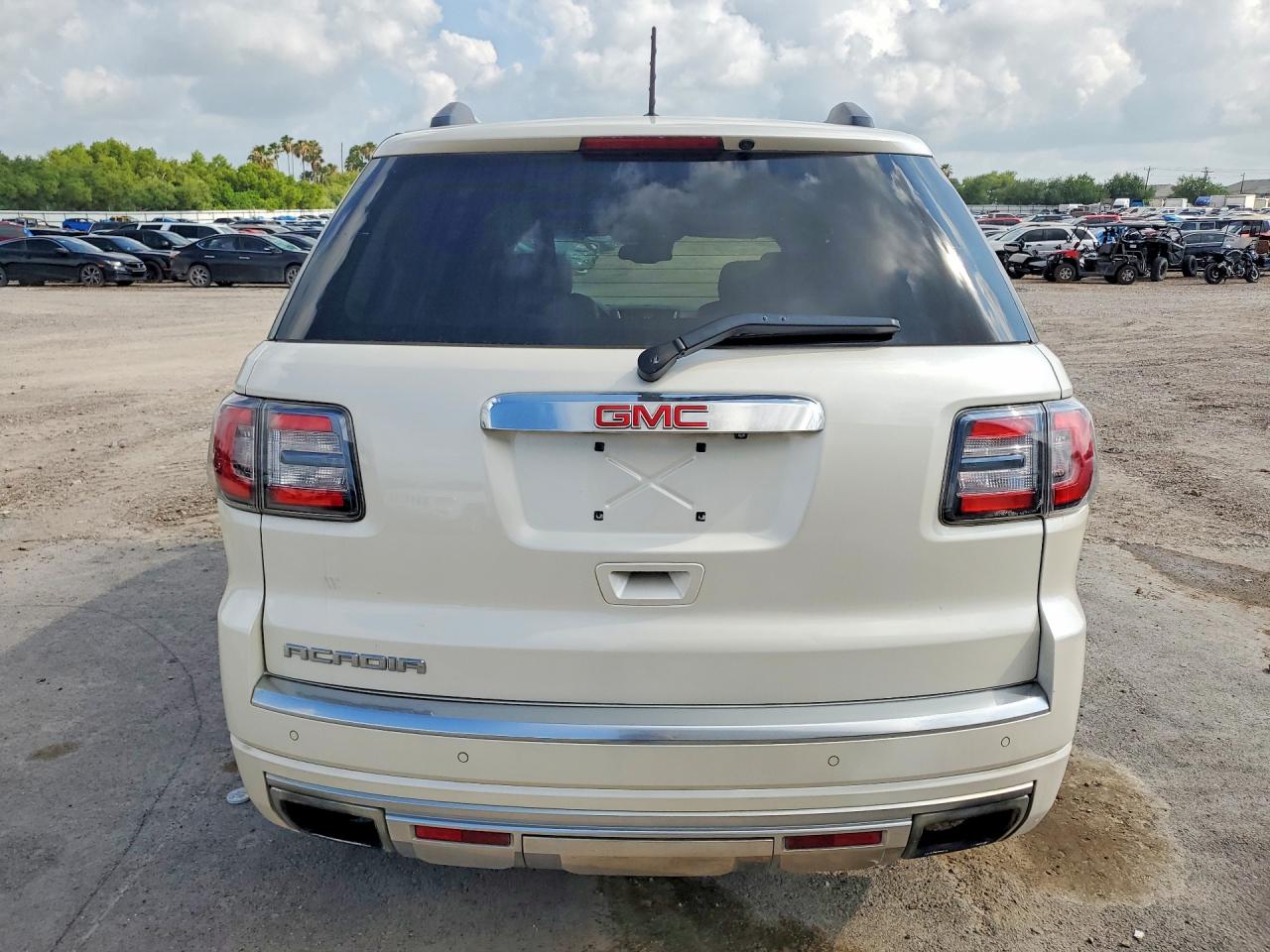 GMC Acadia Denali