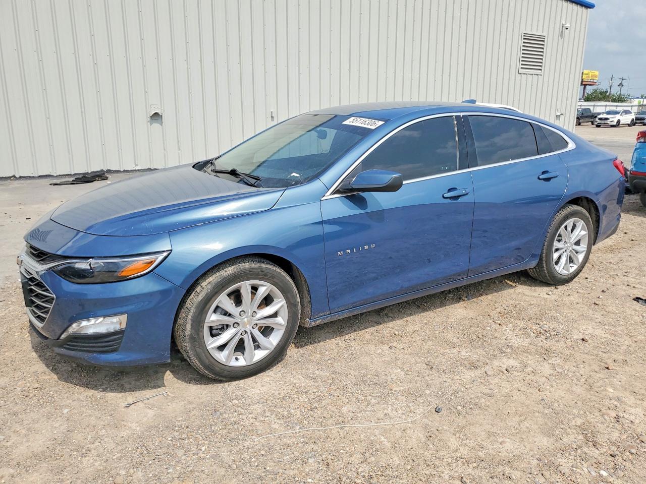 Salvage Chevrolet Malibu Image