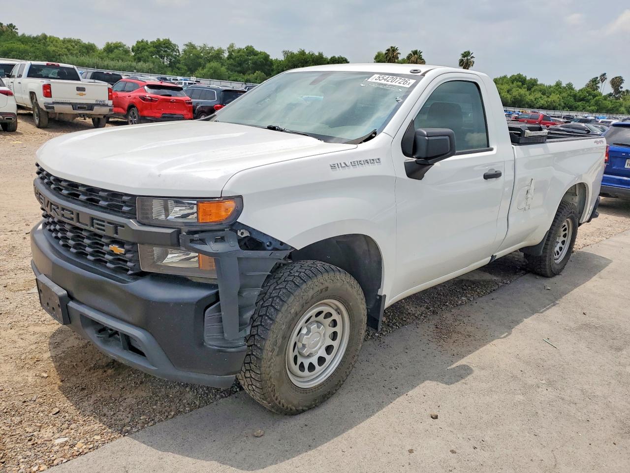 Salvage Chevrolet Silverado Image