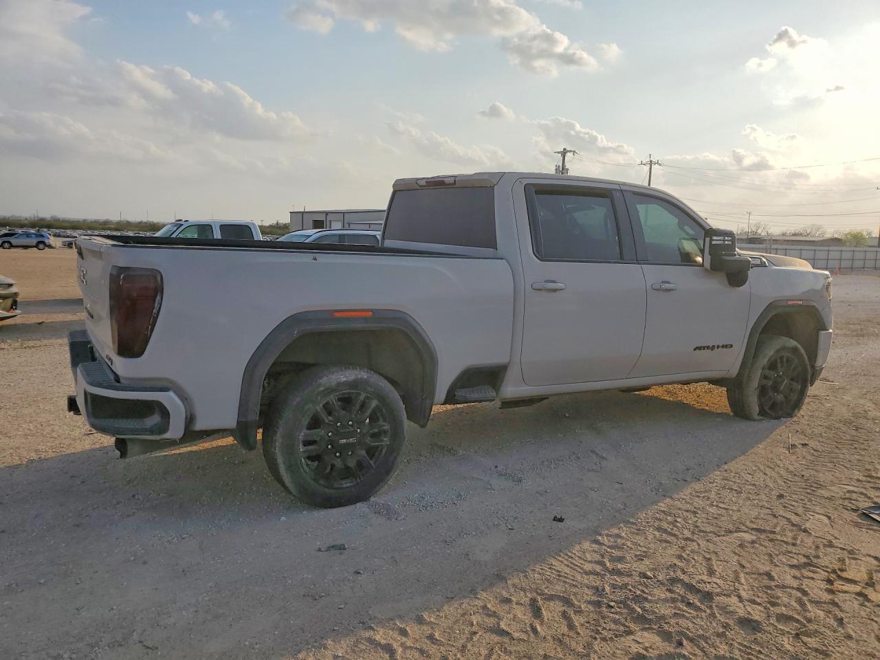 GMC Sierra
