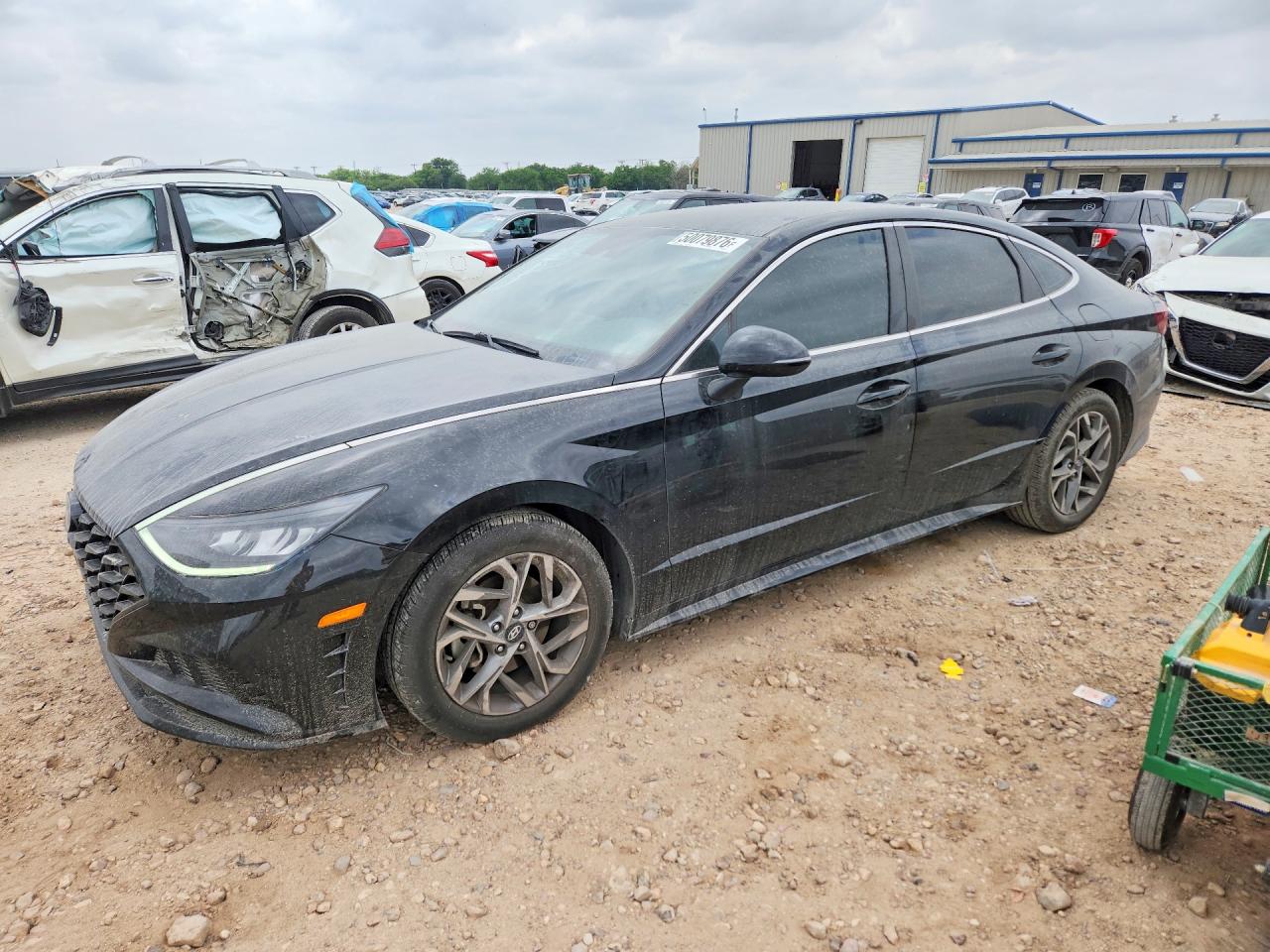 Salvage Hyundai SONATA Image