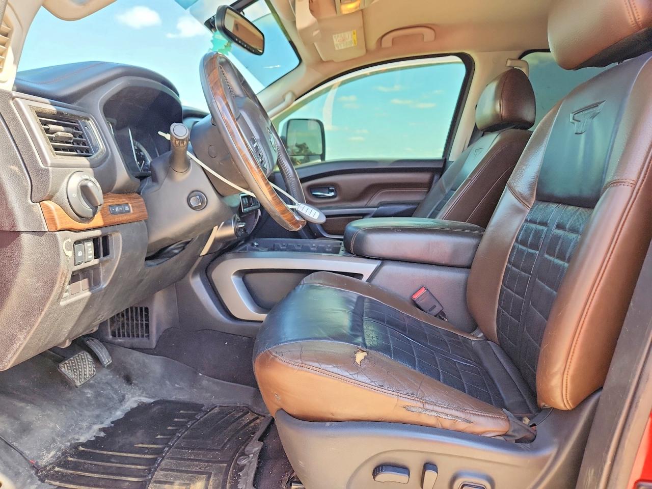 Nissan Titan Platinum Reserve
