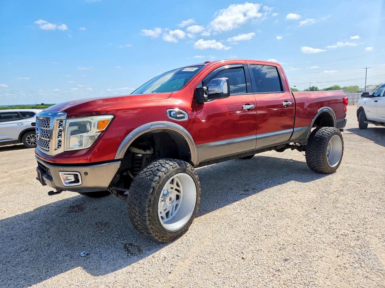 Salvage Nissan Titan Image