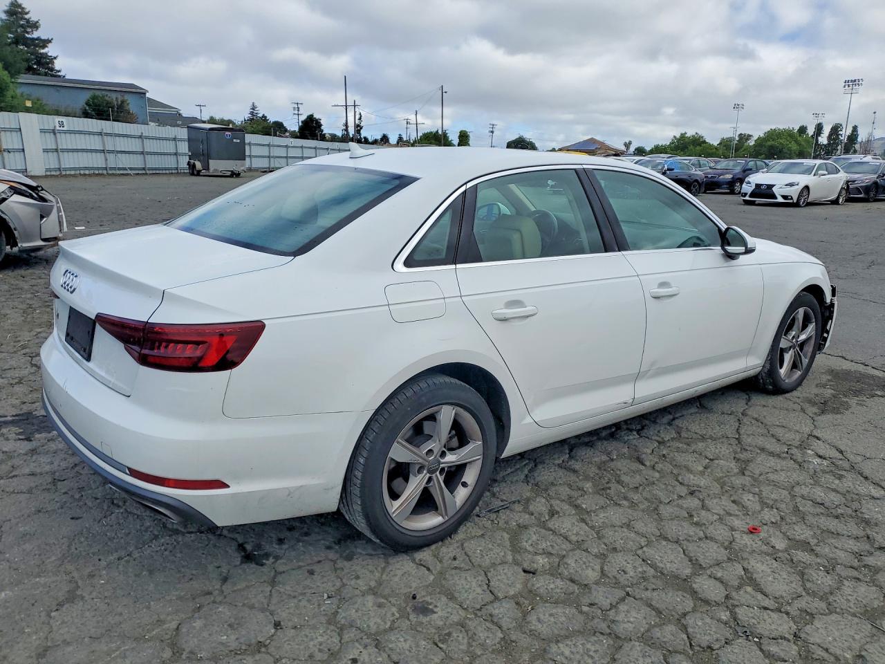Audi A4 Premium