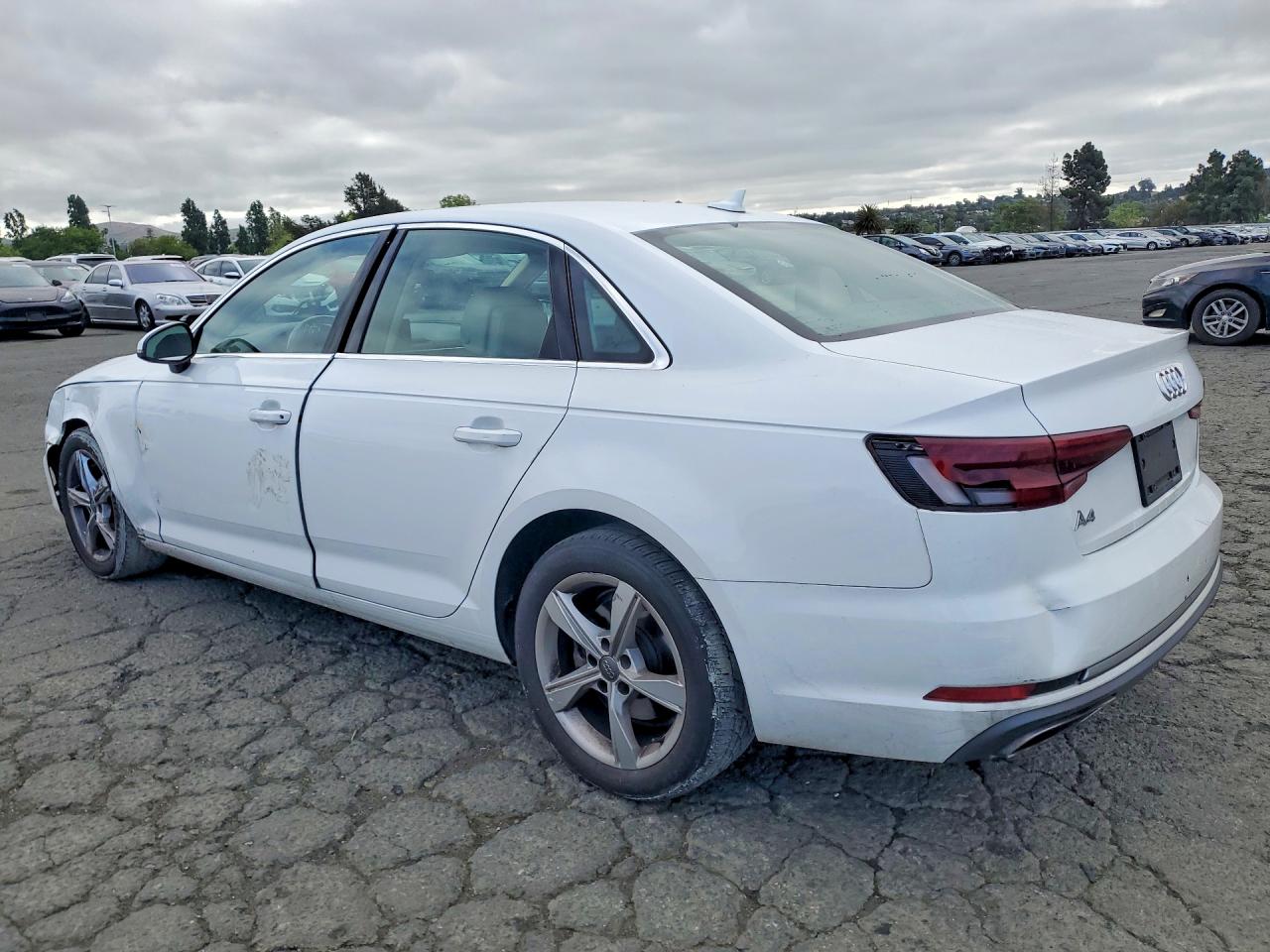 Audi A4 Premium