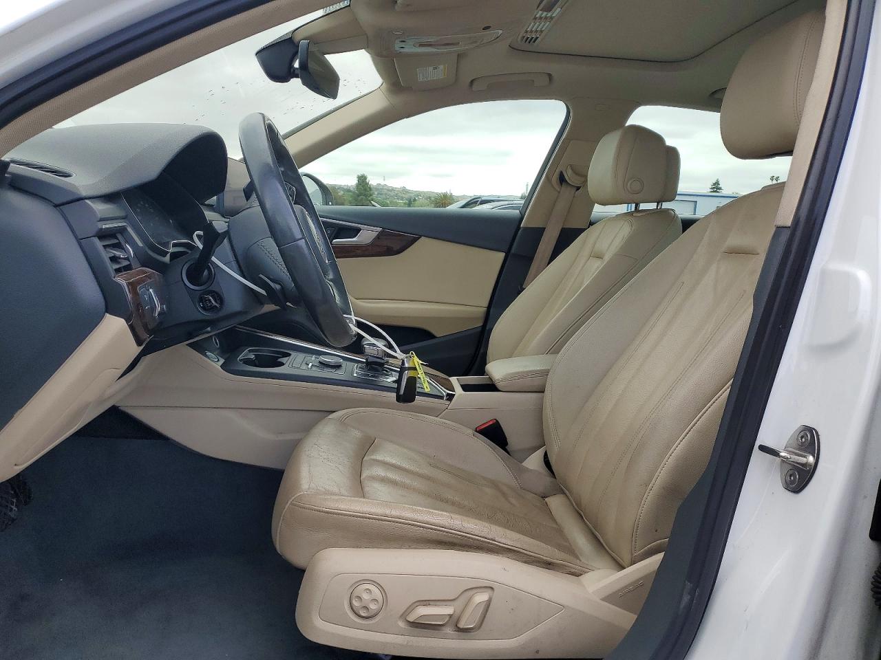 Audi A4 Premium