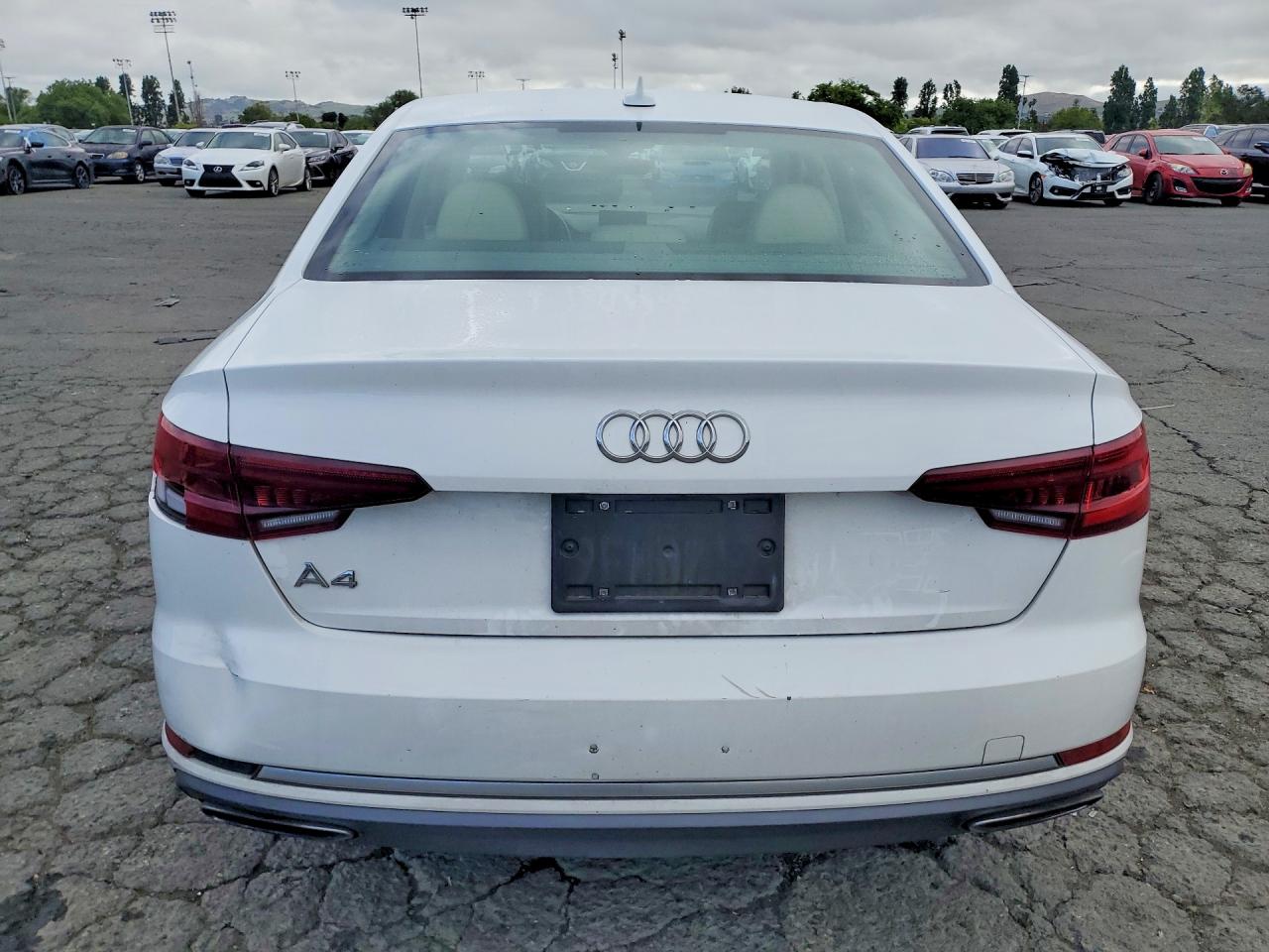 Audi A4 Premium