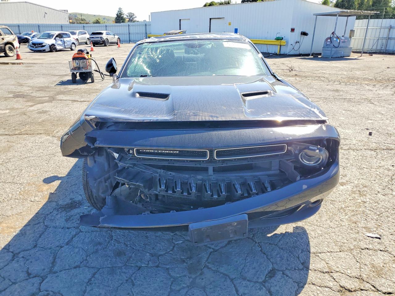 Dodge Challenger Sxt