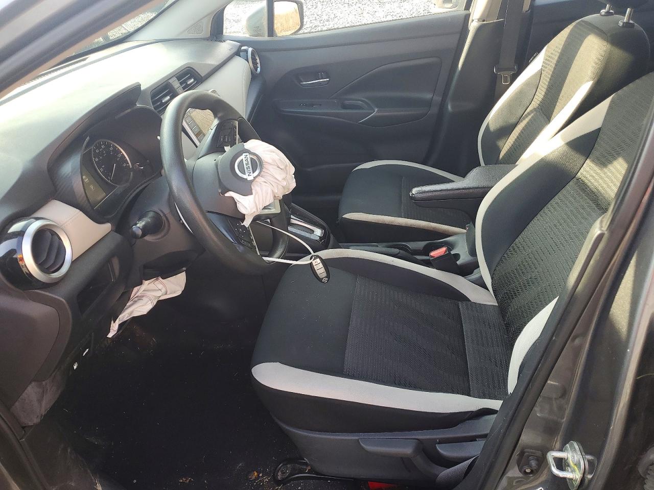 Nissan Versa Sv