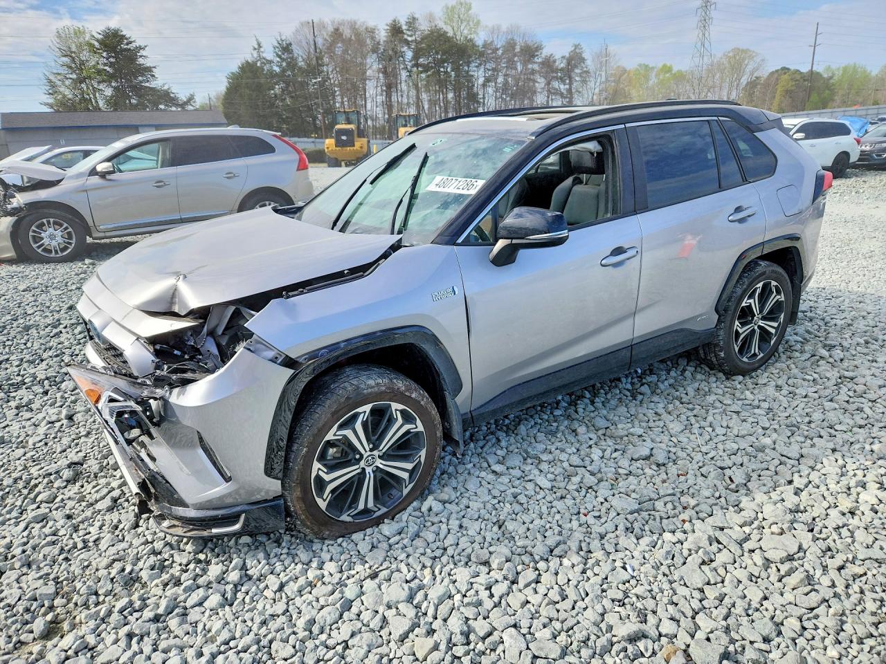 Salvage Toyota RAV4 Image