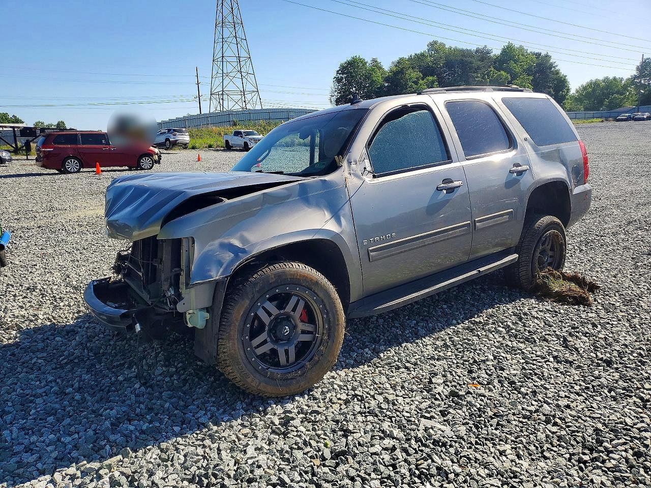 Salvage Chevrolet Tahoe Image