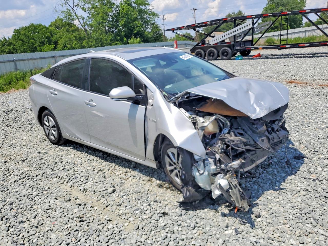 Toyota Prius Three