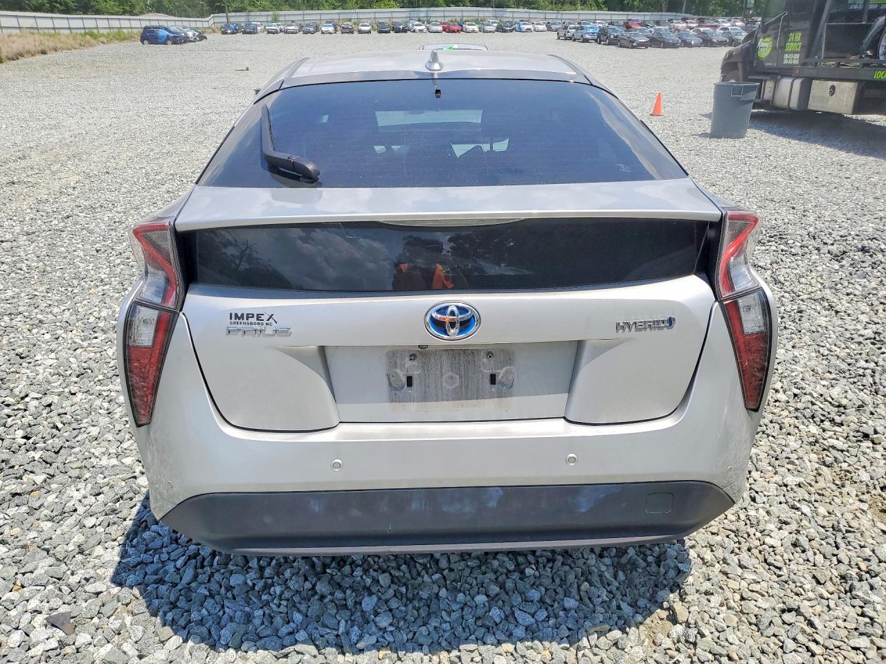 Toyota Prius Three