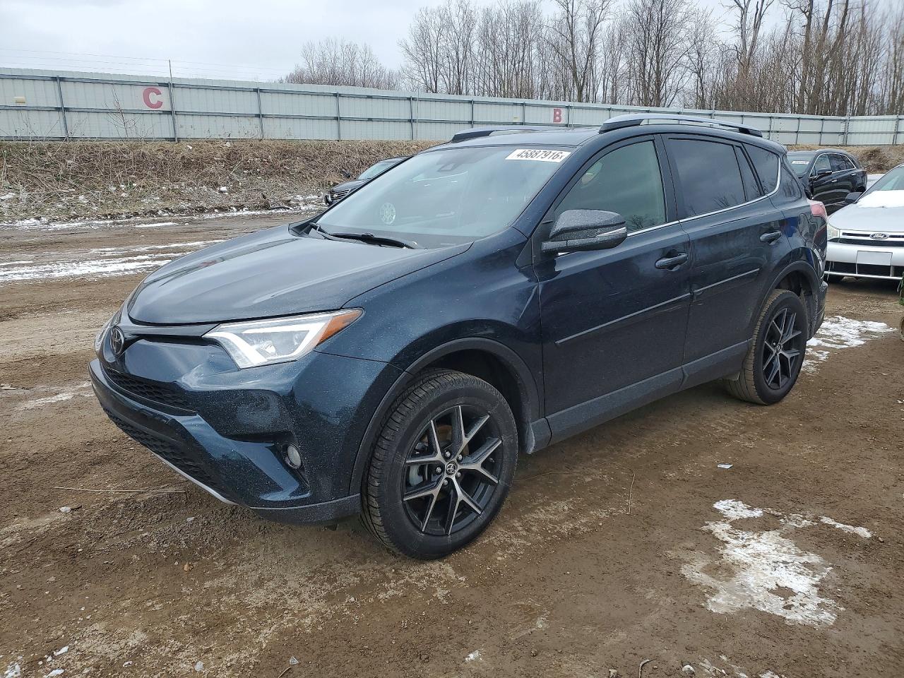 Salvage Toyota RAV4 Image