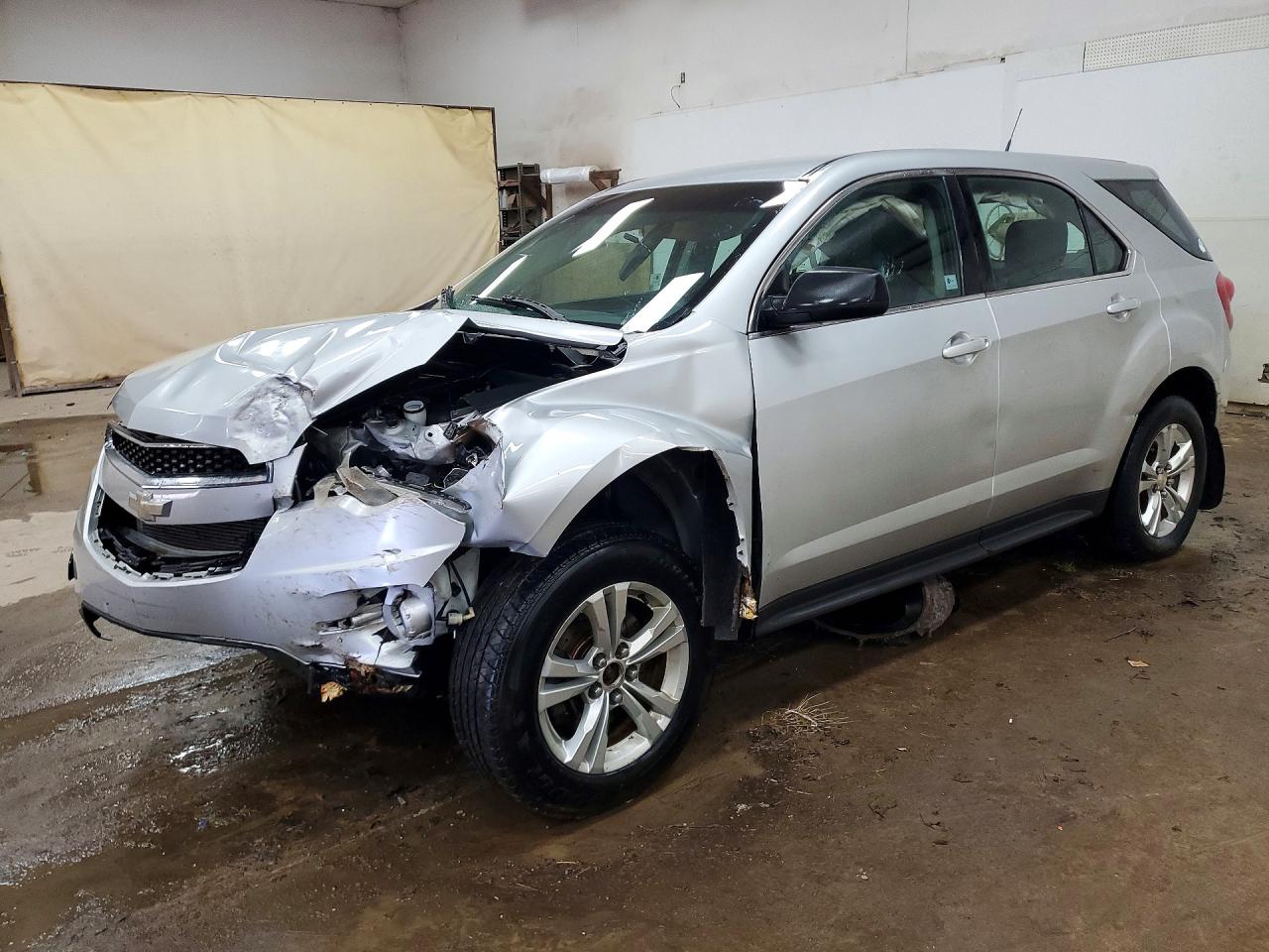 Salvage Chevrolet Equinox Image