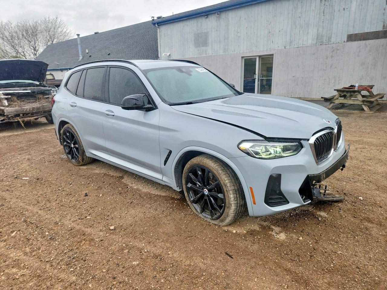 BMW X Series M40i