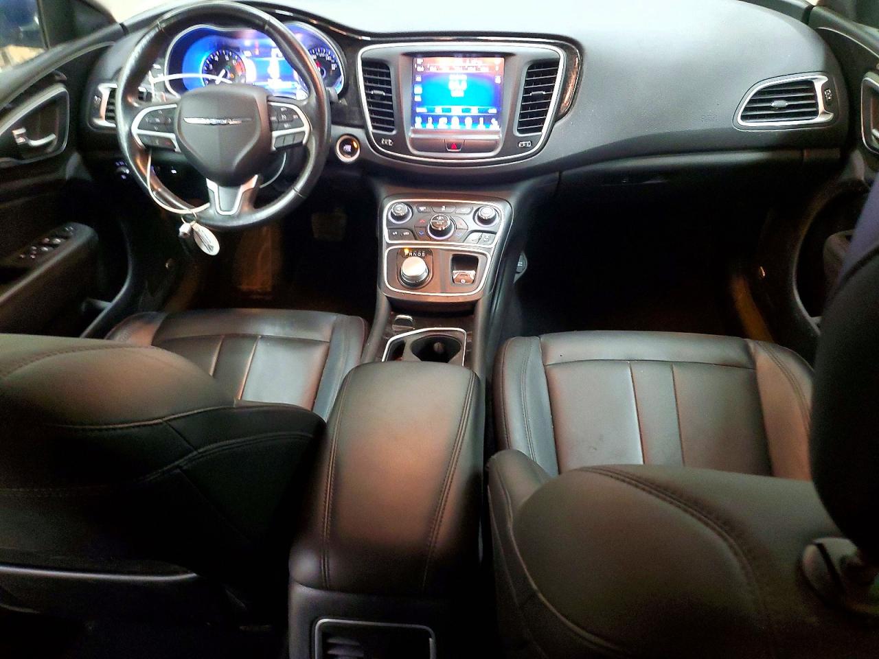Chrysler 200 C