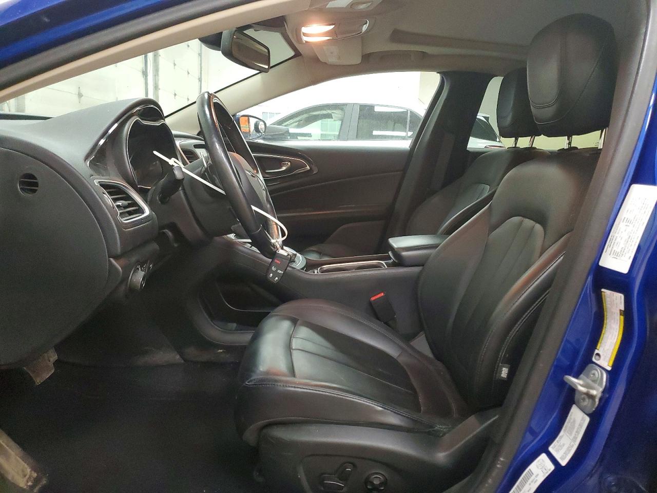 Chrysler 200 C