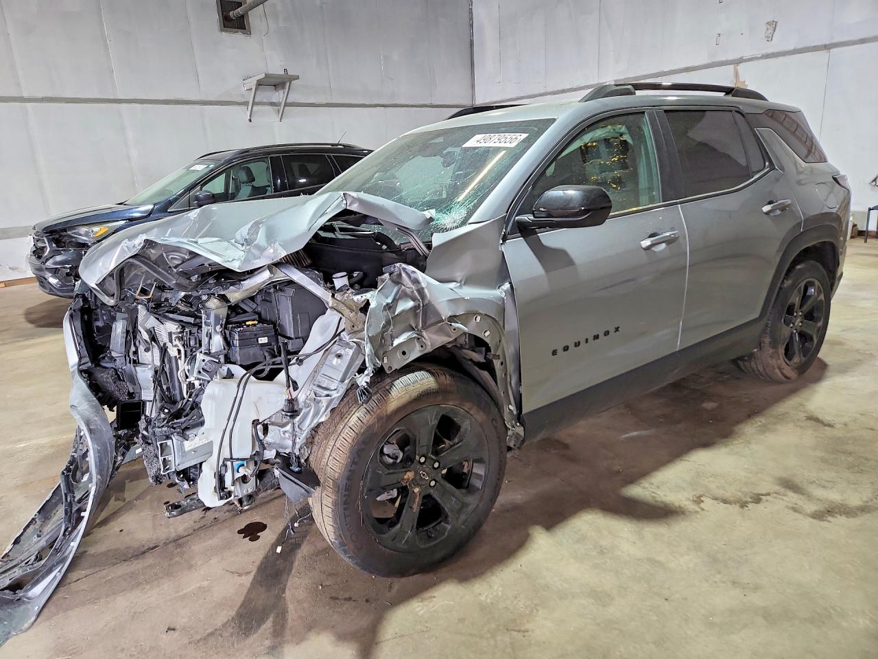 Salvage Chevrolet Equinox Image