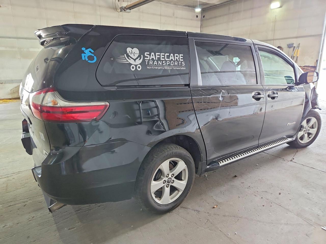 Toyota Sienna L 7-passenger