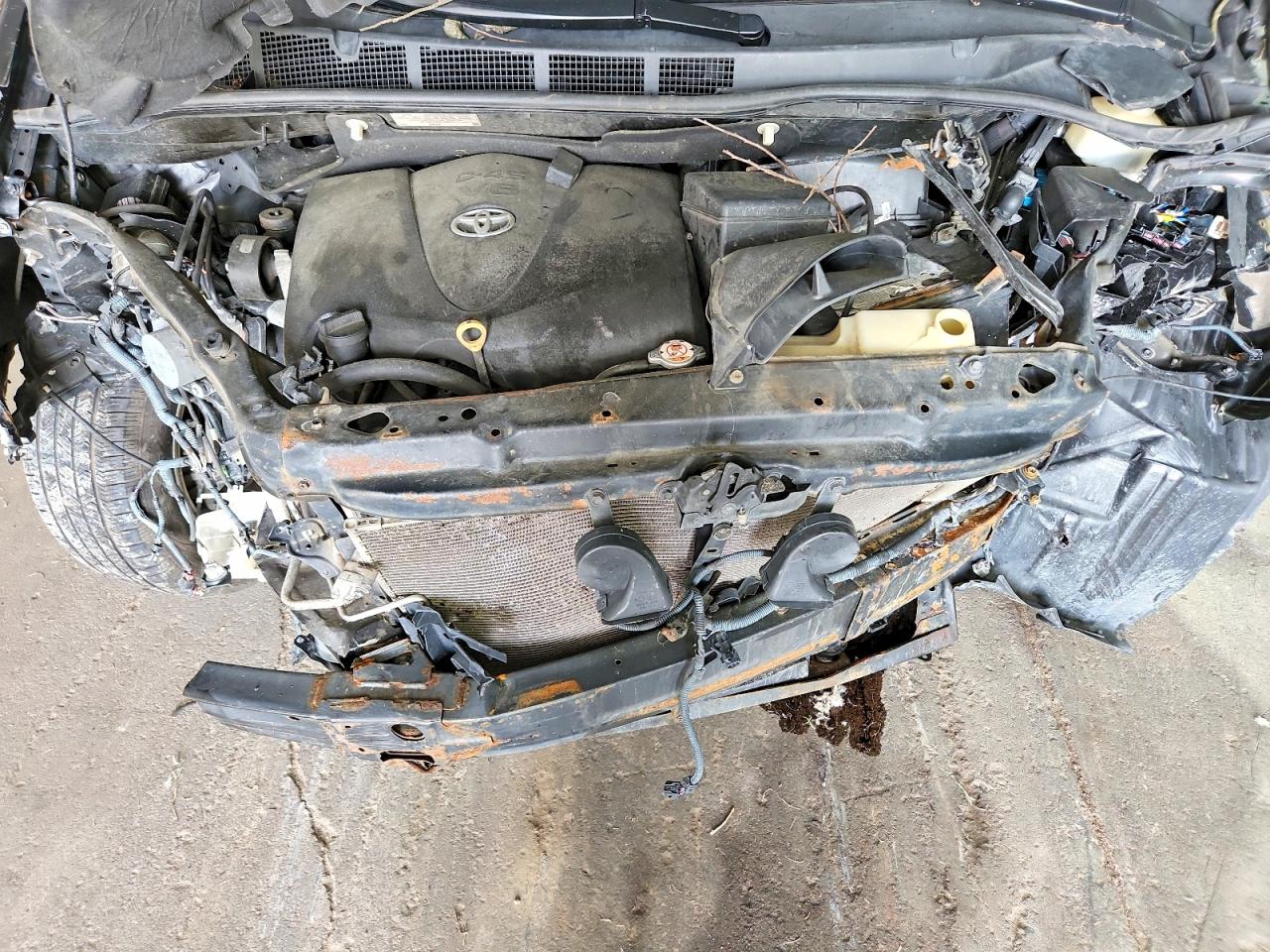Toyota Sienna L 7-passenger