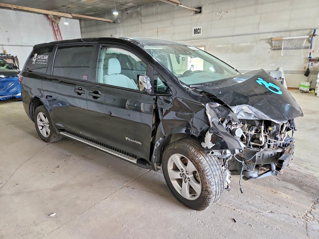 Toyota Sienna L 7-passenger