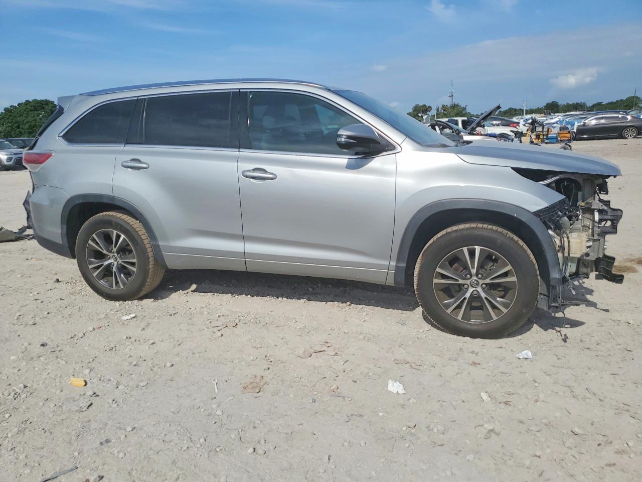 Toyota Highlander Xle