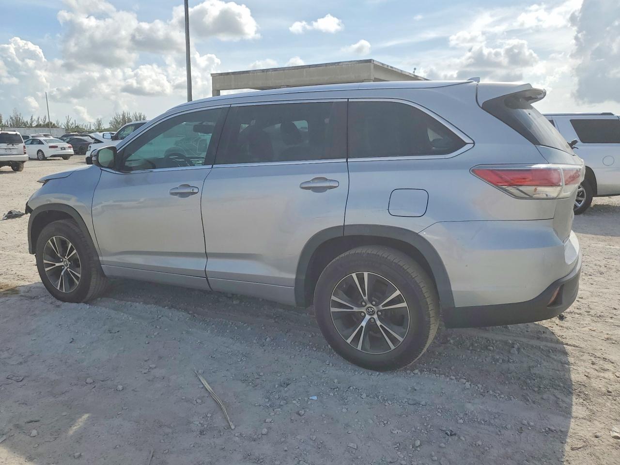Toyota Highlander Xle