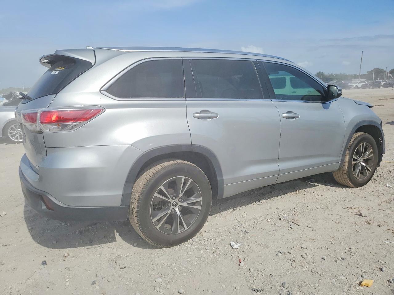 Toyota Highlander Xle