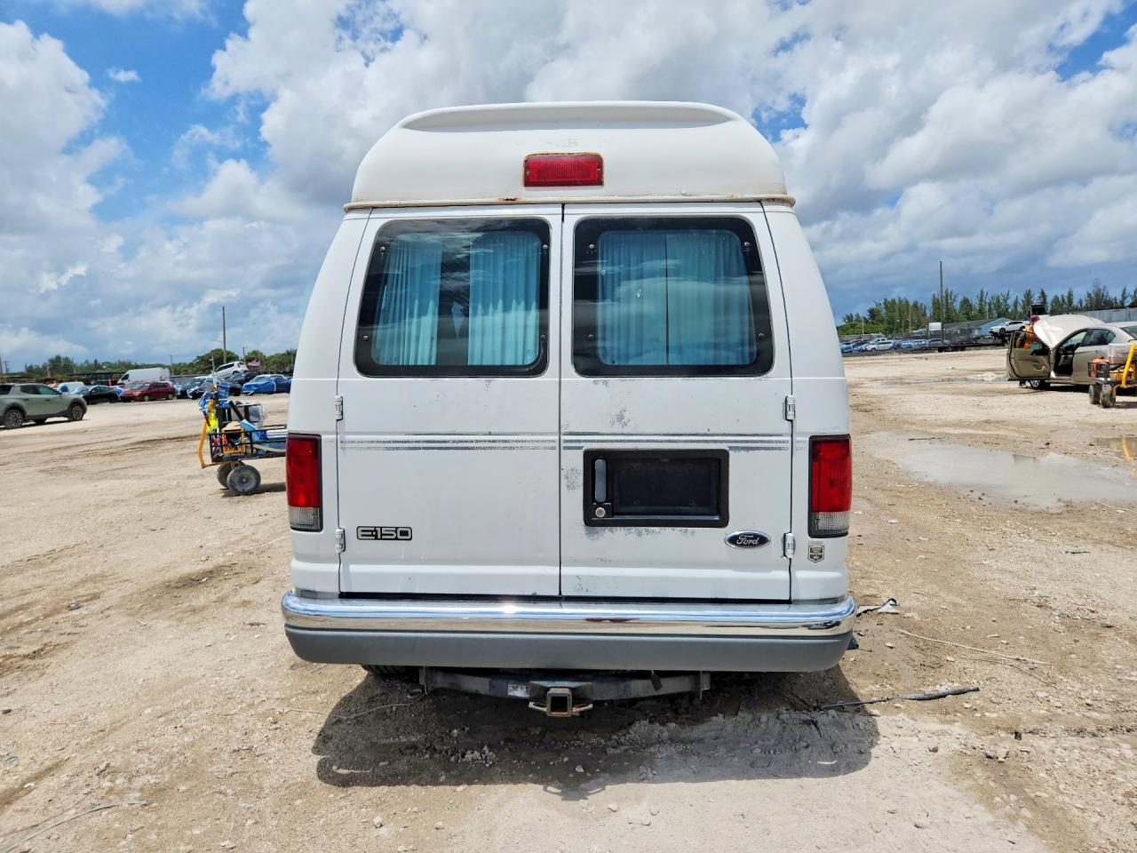Ford Econoline E150 Van
