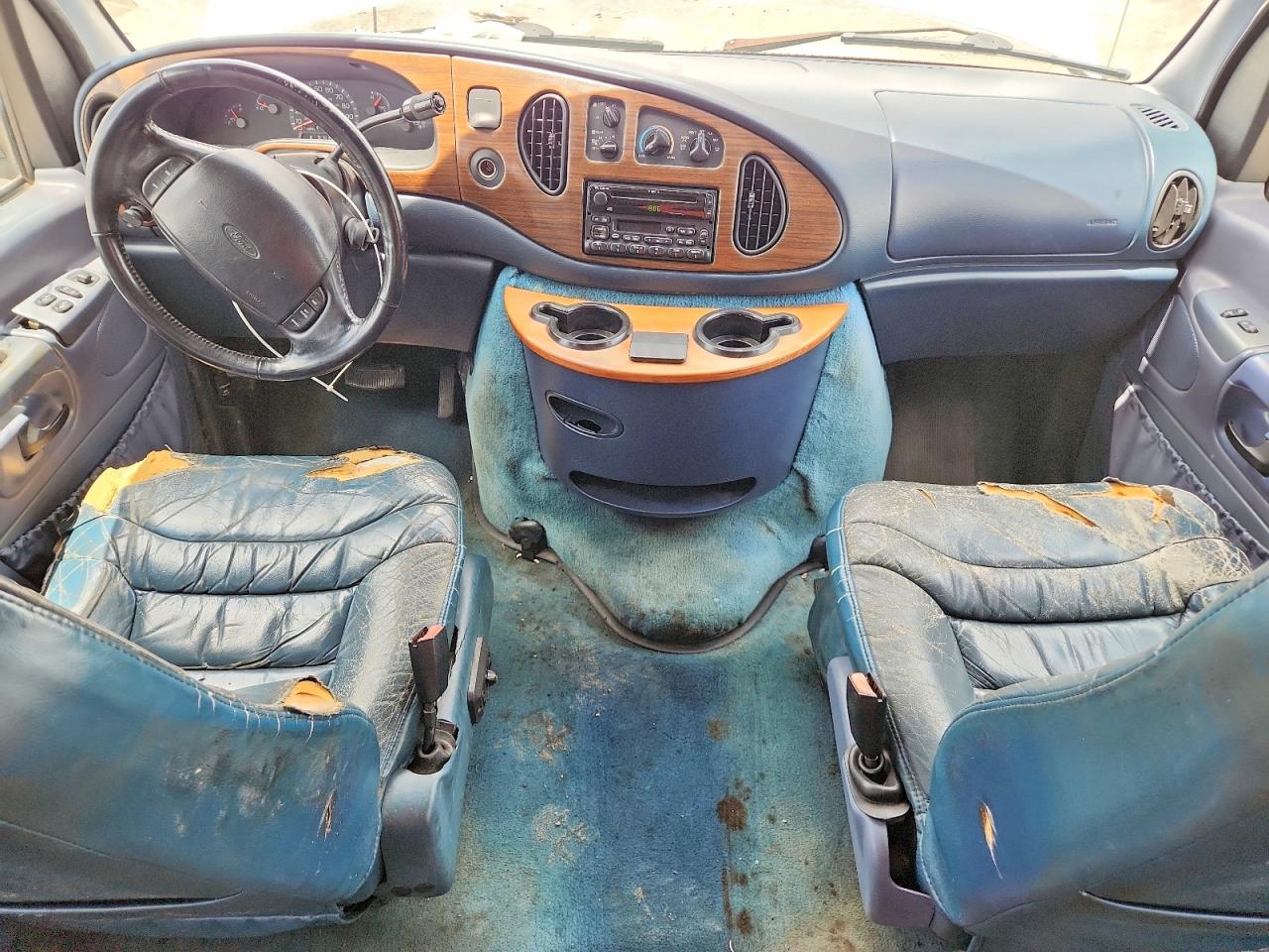 Ford Econoline E150 Van