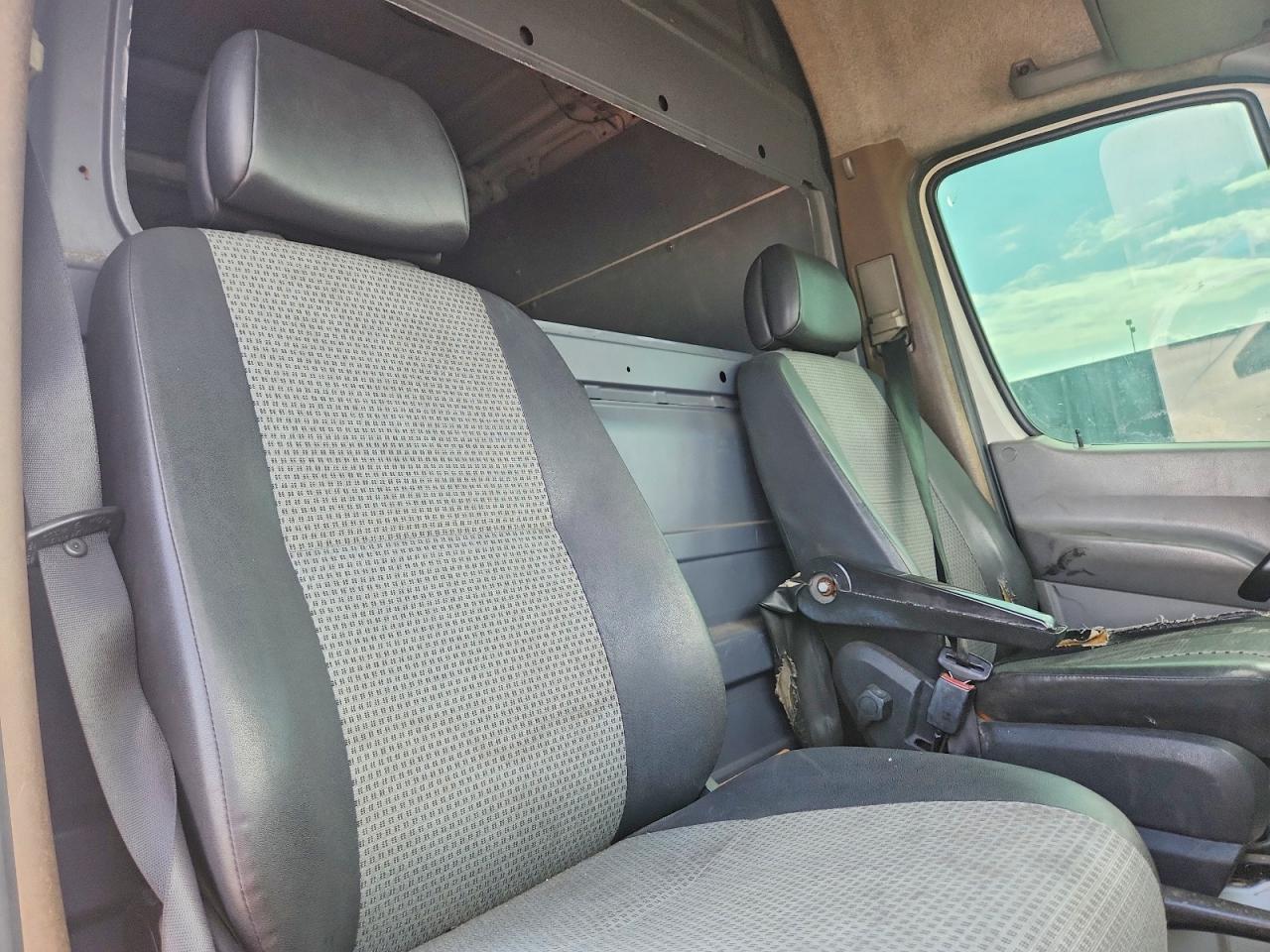 Dodge Sprinter 2500