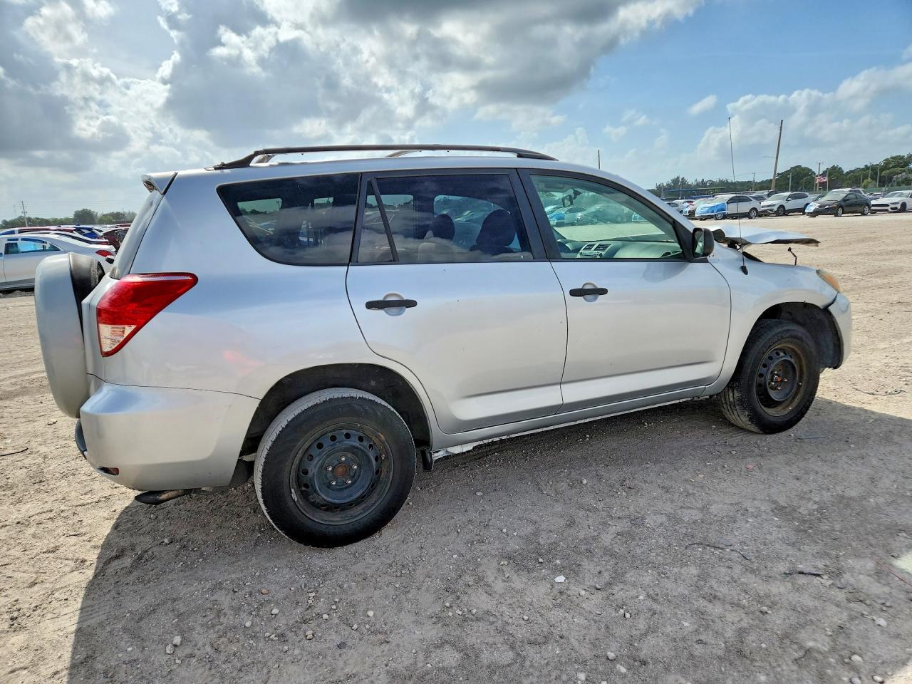 Toyota RAV4 Base