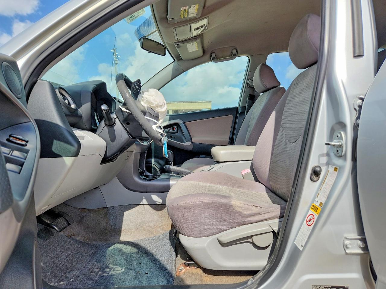 Toyota RAV4 Base