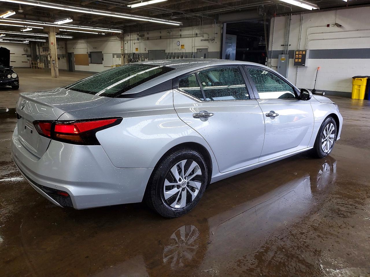 Nissan Altima S