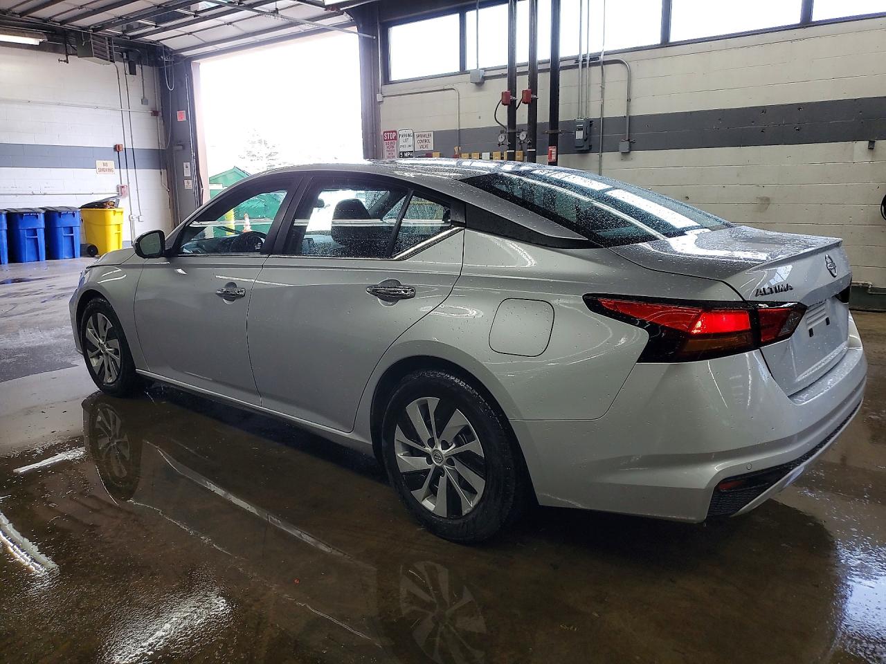 Nissan Altima S