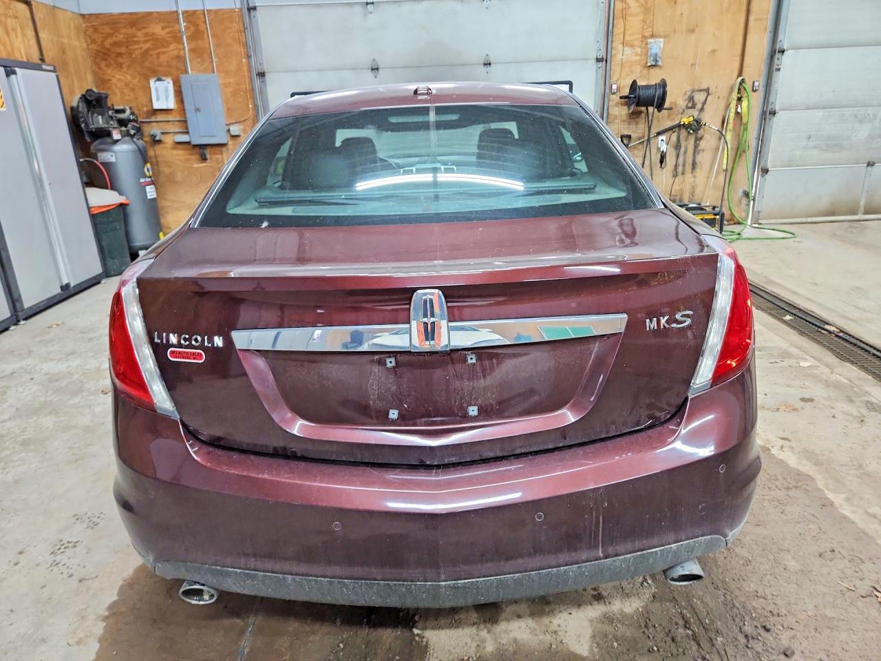 Lincoln MKS