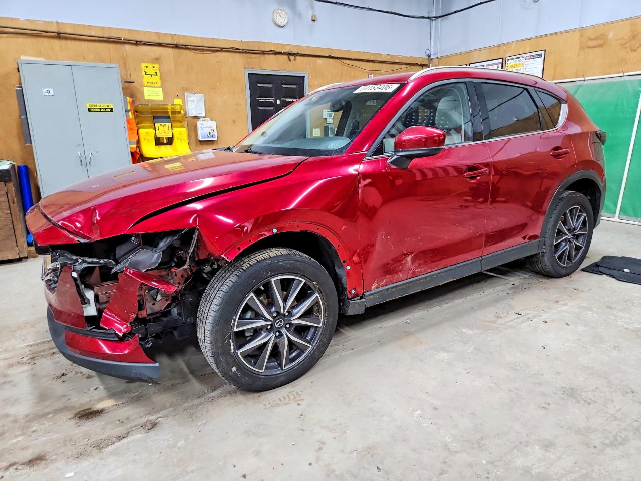 Salvage Mazda Cx Image