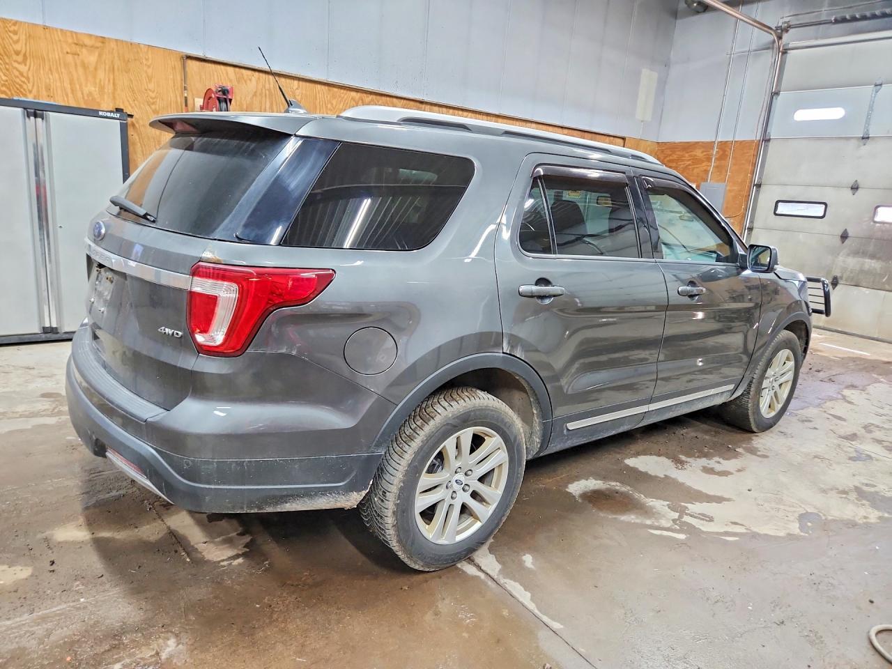 Ford Explorer Xlt