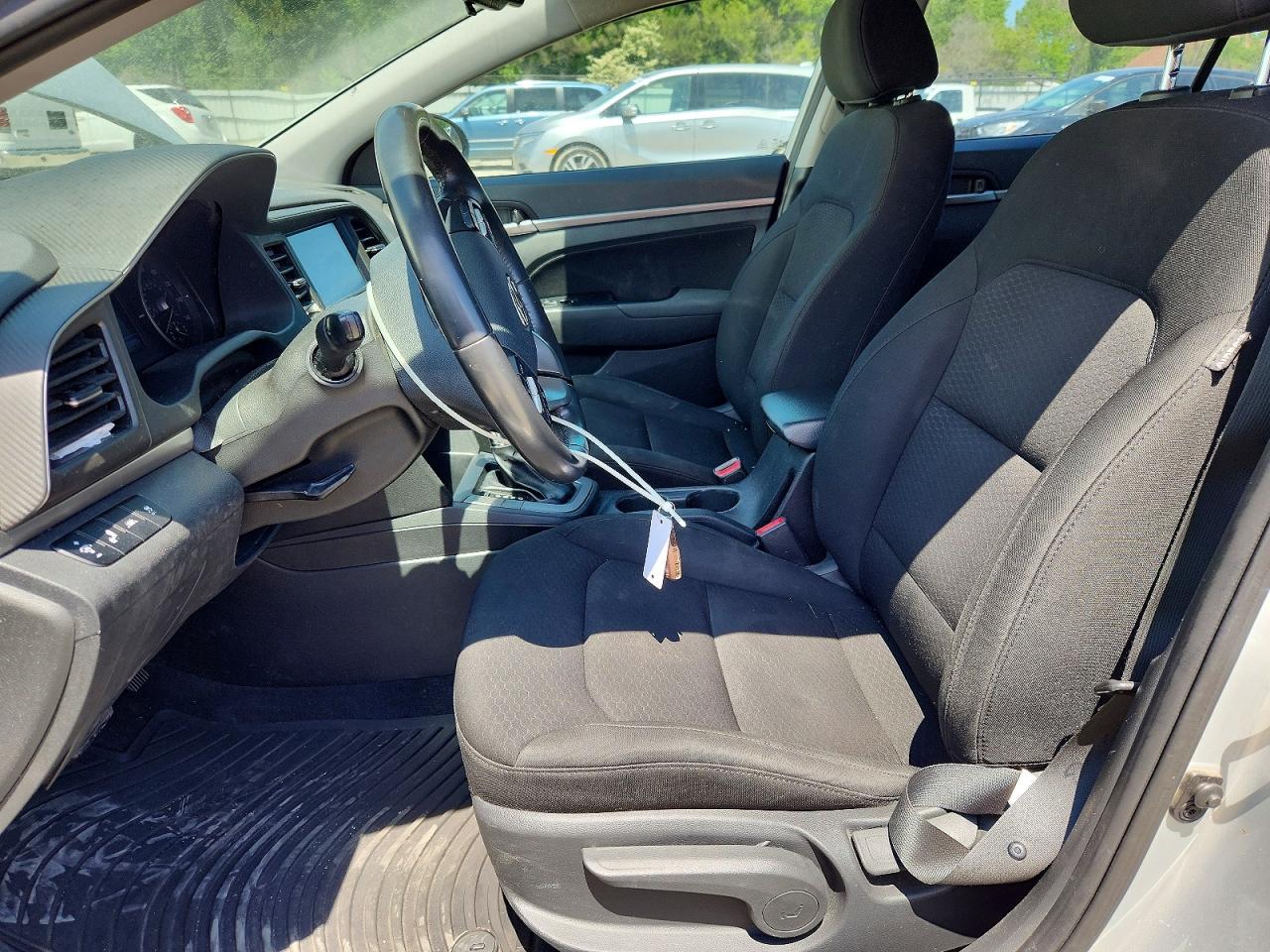 Hyundai ELANTRA Value Edition