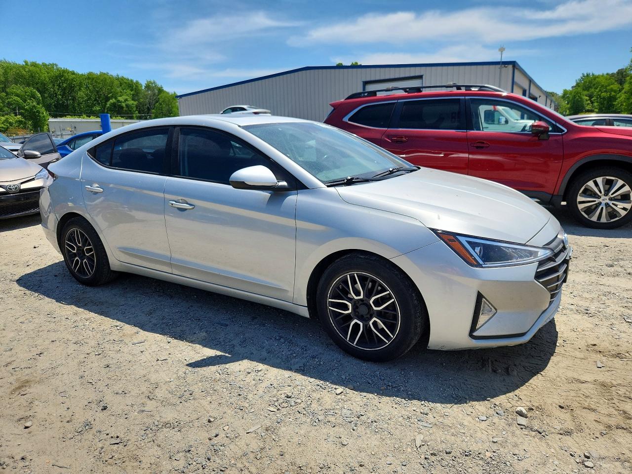 Hyundai ELANTRA Value Edition