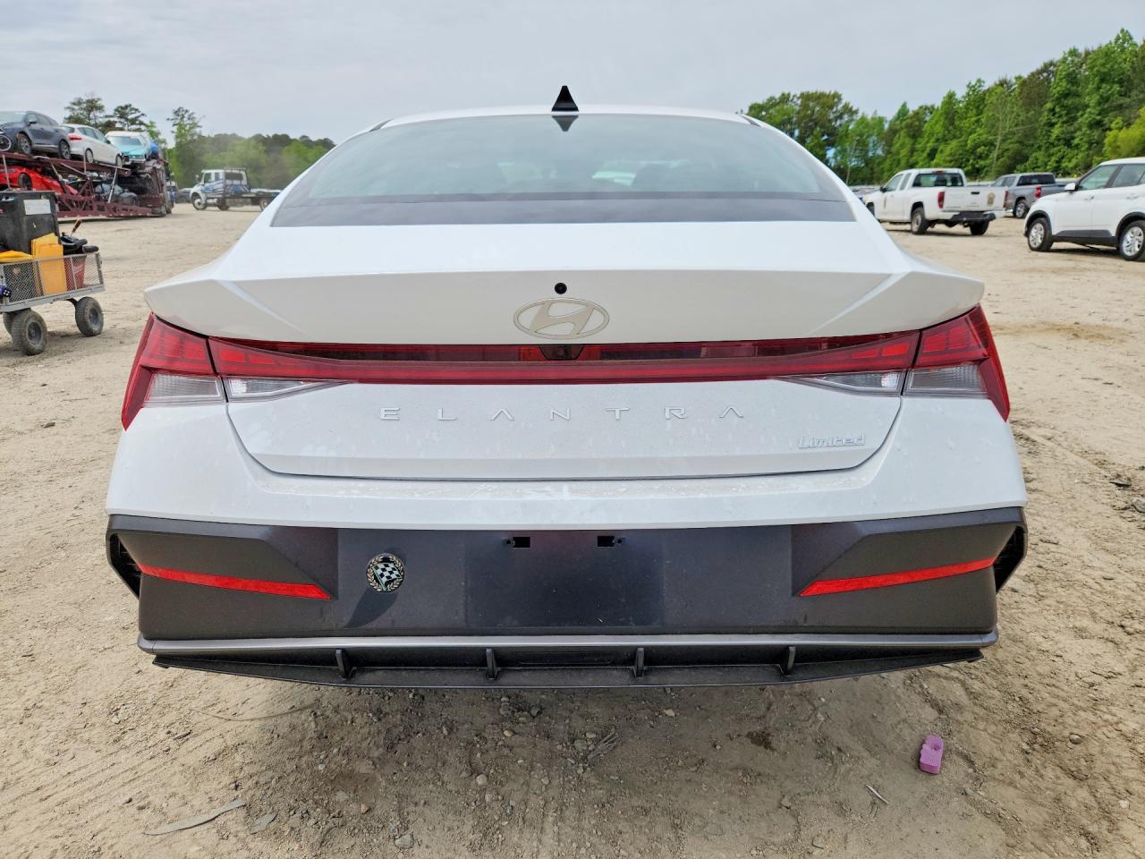 Hyundai ELANTRA Limited