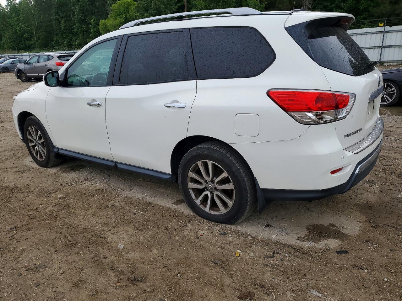 Nissan Pathfinder Sv